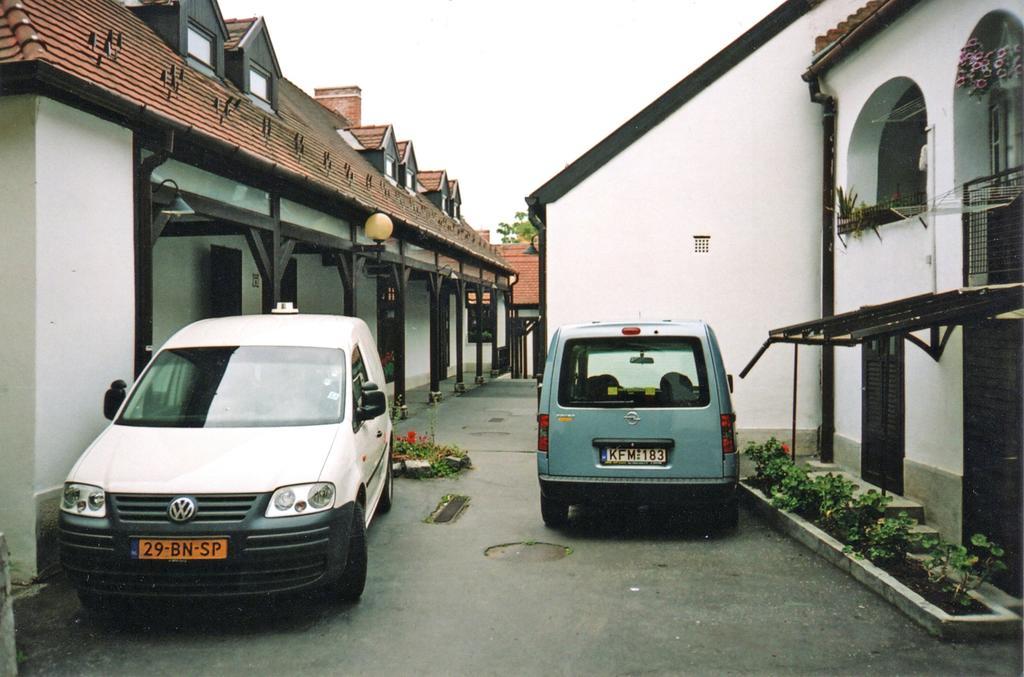 Barokk Vendeghaz Hotel Eger Værelse billede